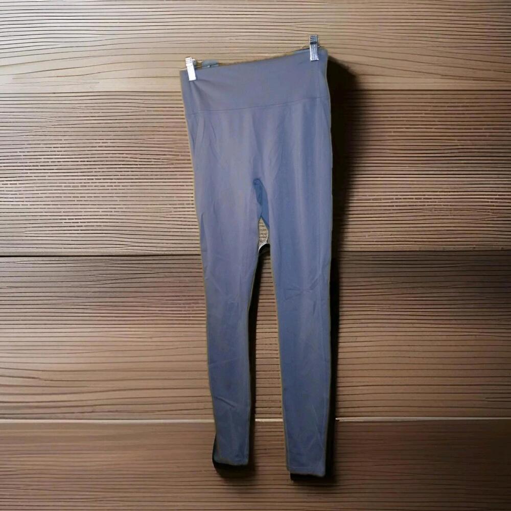 Fabletics Motion 365 Leggings Trinity Back Pocket… - image 1